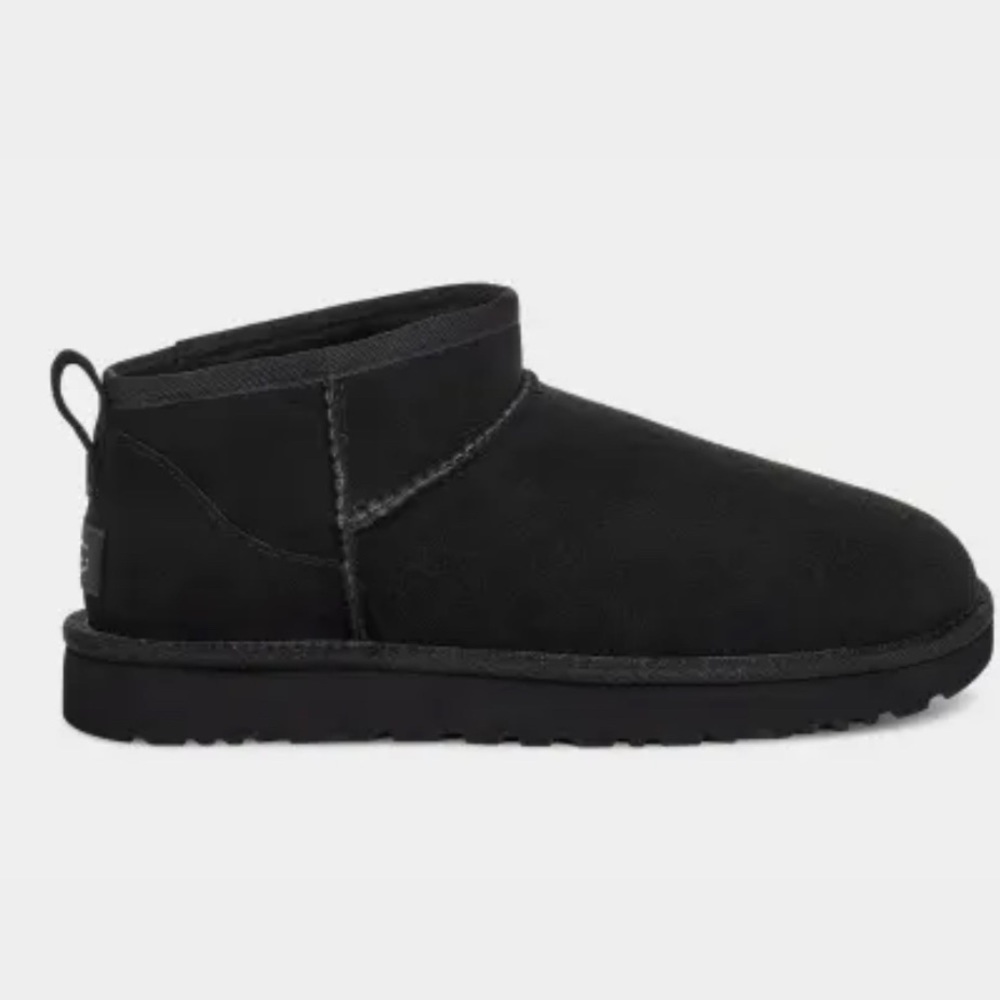 Good condition Ugg micro black boots size 8